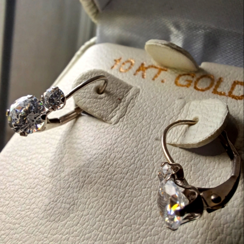 10k gold cubic zirconia earrings